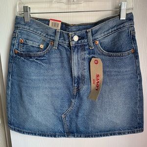 SOLD - Levi’s Denim Skirt